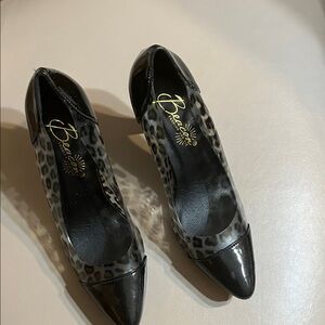 Chic Black and Gray Leopard Print Heels